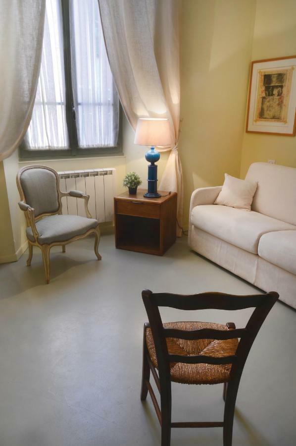 La Tour Bouigas Apartment L'Isle-sur-la-Sorgue Luaran gambar